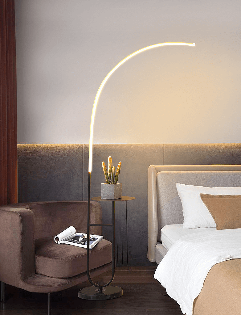 Crescenté Arc Floor Lamp