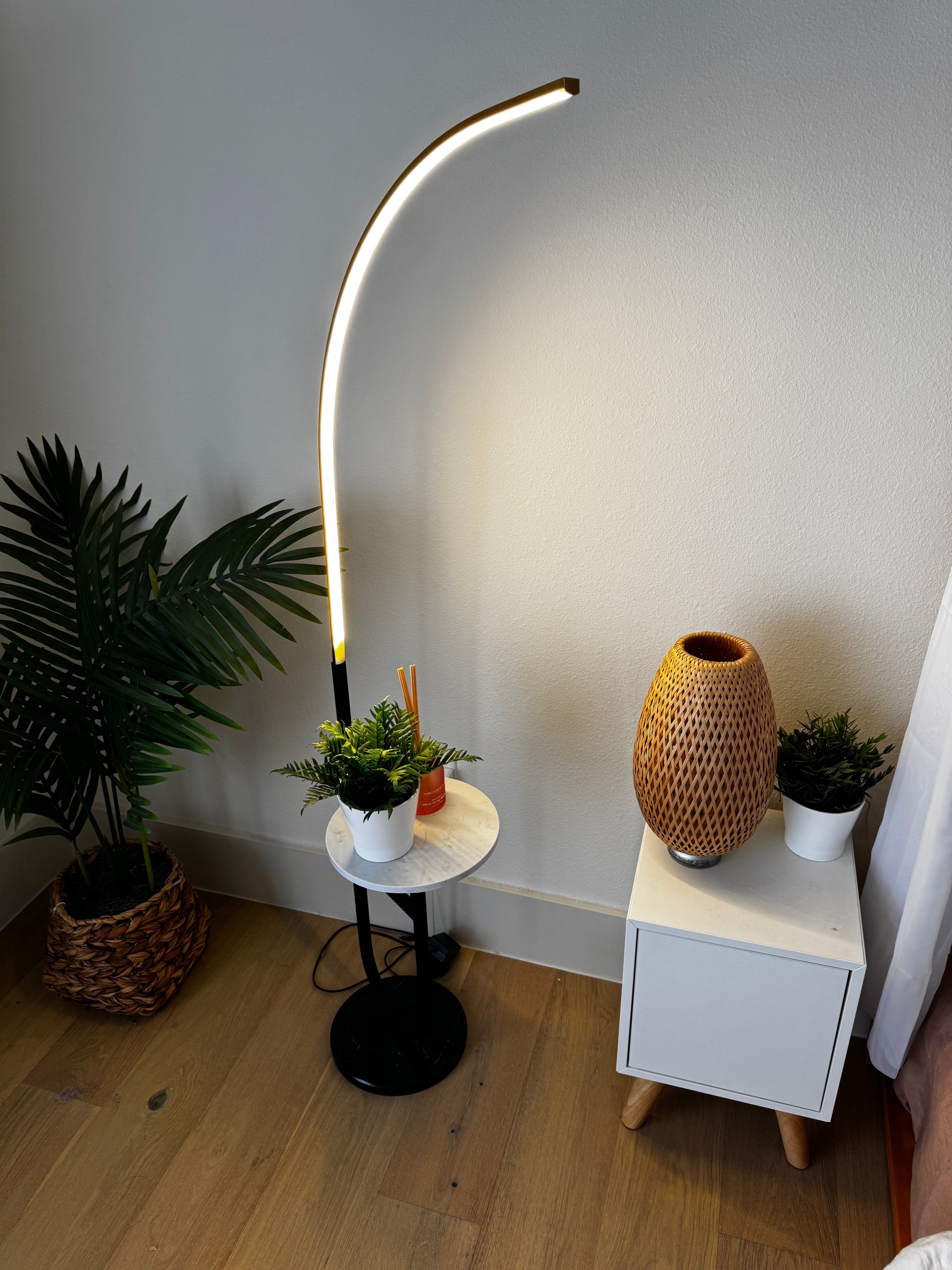 Crescenté Arc Floor Lamp – Sonoma