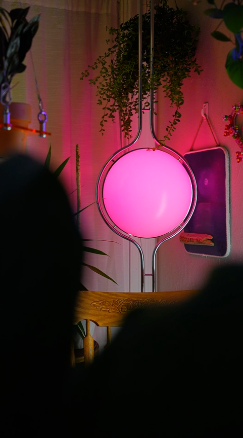 Pluto Floor-to-Ceiling Lamp